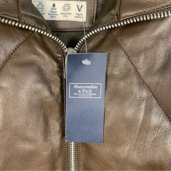 Abercrombie and Fitch Vegan Leather Puffer Quilted Jacket - Picture 9 of 16
